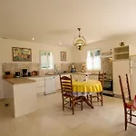 Maison Recente Avec Terrasse Et Equipements Pour Enfants En Dordogne - Fr-1-616-334 *